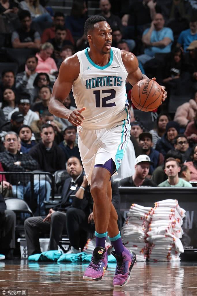 32分30板！霍华德这个双30有多难？71年来仅19人，一人拿过103次