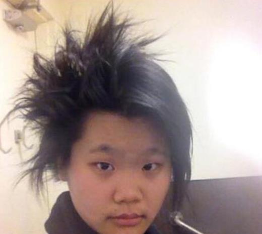 毕福剑女儿近照曝光，刺猬头微胖不化妆，网友：第一眼以为是男孩
