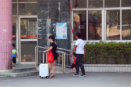 实拍东莞樟木头客运总站，有多少人曾经来这里坐过车现已成回忆