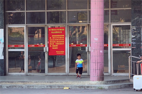 实拍东莞樟木头客运总站，有多少人曾经来这里坐过车现已成回忆