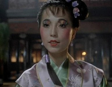 ​54岁“石榴姐”拥有不老容颜，与林正英分手后嫁玻璃大王