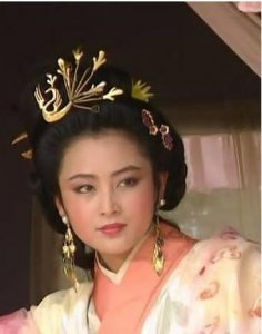 ​上联：貂蝉已随清风去 请对下联