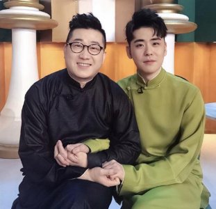 ​《欢乐喜剧人》张鹤伦带来德云社最强阵容！孟鹤堂的站位引人深思