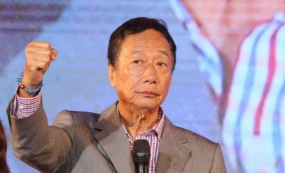 ​歹戏拖棚！郭台铭在等待时机，何时宣布参选？拖得越久形势越不利