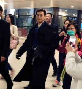 ​郑少秋和沈殿霞离婚娶官晶华，34年后再看这段感情没那么简单