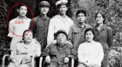 ​姬胜德入狱后，组织派中央办主任安慰姬鹏飞，他却突然大发雷霆