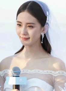 ​刘诗诗吴奇隆爆离婚，真相揭秘：诗隆夫妇情断步步惊心一别两宽？