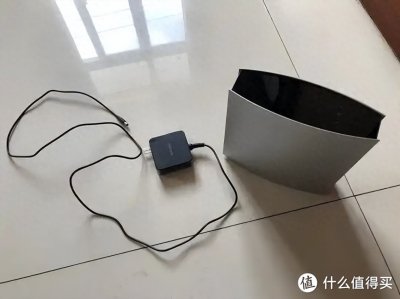 ​当年大几万的裴讯K3路由器， 现在50块钱都没人要