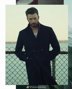 ​克里斯·埃文斯大片来袭，热带雨林风情，好少见的风格