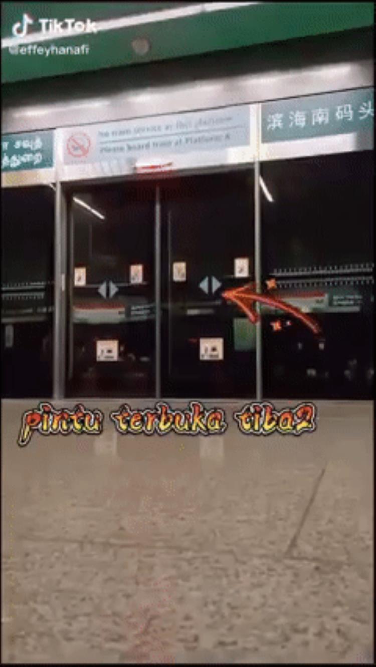 地铁站台门故障「电视机频繁自动开关」