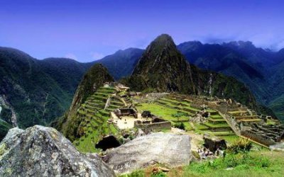 ​世界第一高楼2400米未来高楼的设计构想