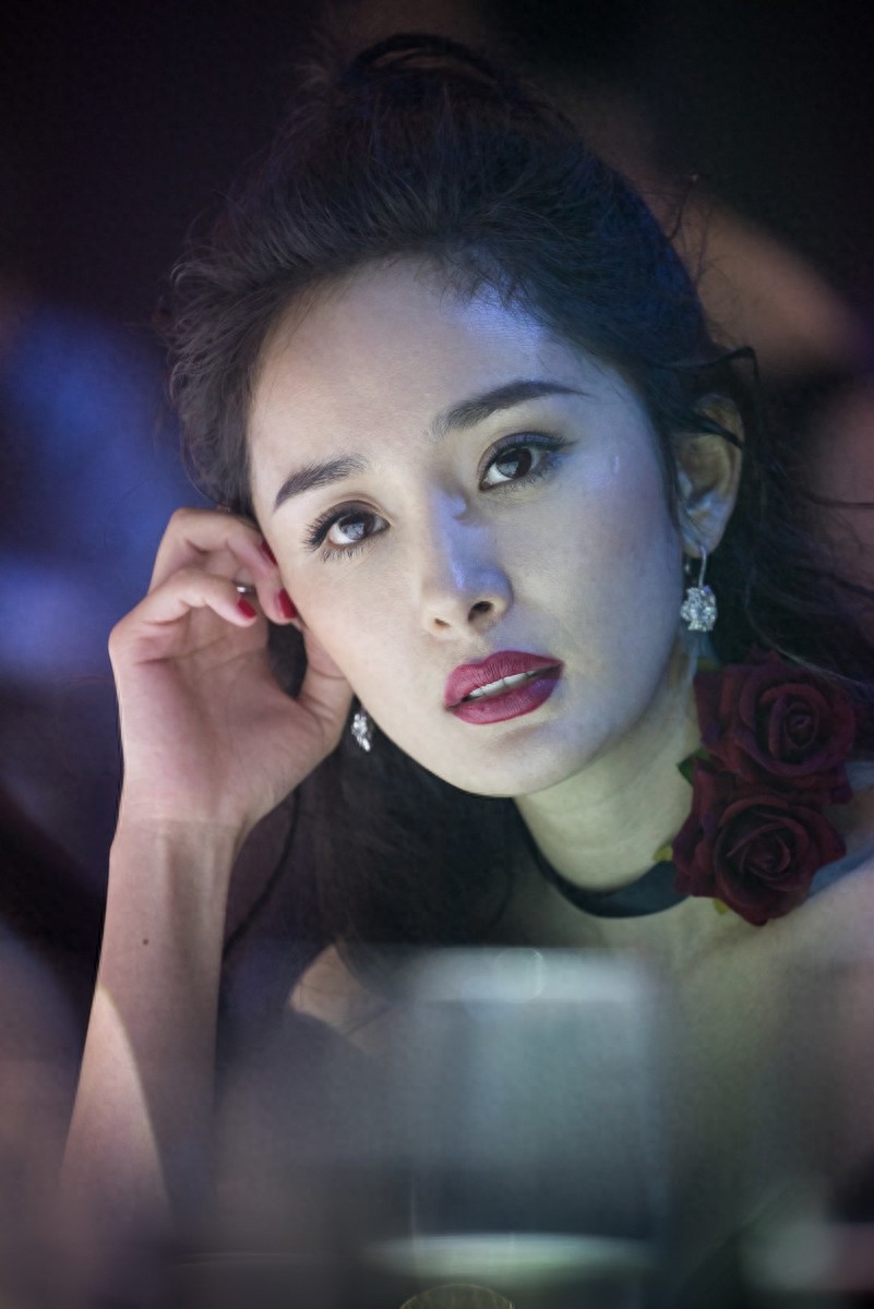 哪个明星的头像最好看？网友：最后一张看的心都酥了