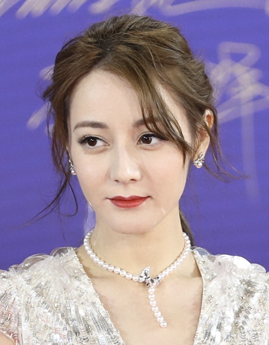 哪个明星的头像最好看？网友：最后一张看的心都酥了