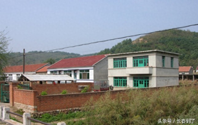 东北农村的土房子你见过吗，住过吗?