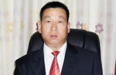 ​最牛村支书葛七宝：买8000套房产，打完警察后叫嚣“我就是政府”