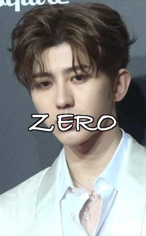 男明星最真实的样子，蔡徐坤素颜长这样，你打多少分？