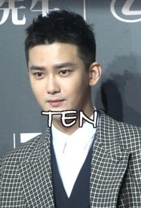 ​男明星最真实的样子，蔡徐坤素颜长这样，你打多少分？