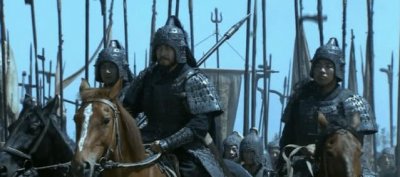 ​他从郭汜的手中救下汉献帝，还护送其回到洛阳，最后却被刘备所杀