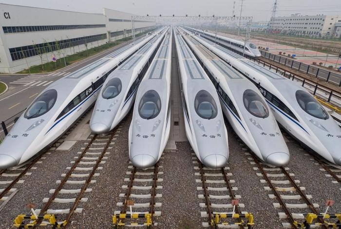 日本最快高铁：时速可达600公里，网友：中国高铁时速1500