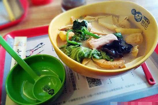 国内人气最高的3家麻辣烫，杨国福未上榜，第三家是“后起之秀”