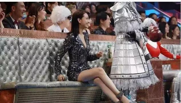 温雅翻脸门介绍(翟凌自己不要脸还讽刺别人)