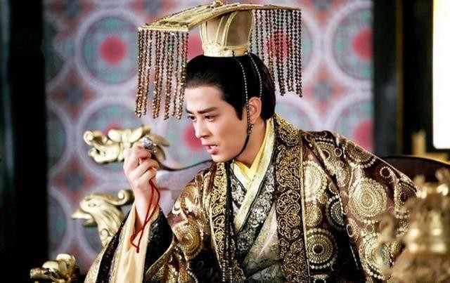 温雅翻脸门介绍(翟凌自己不要脸还讽刺别人)