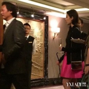 ​安少康刘亦菲合照曝光 盘点刘亦菲爸爸抛妻弃子原因