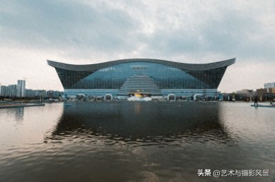 ​成都环球中心：世界上最大的建筑，西南地区的超级旅游胜地