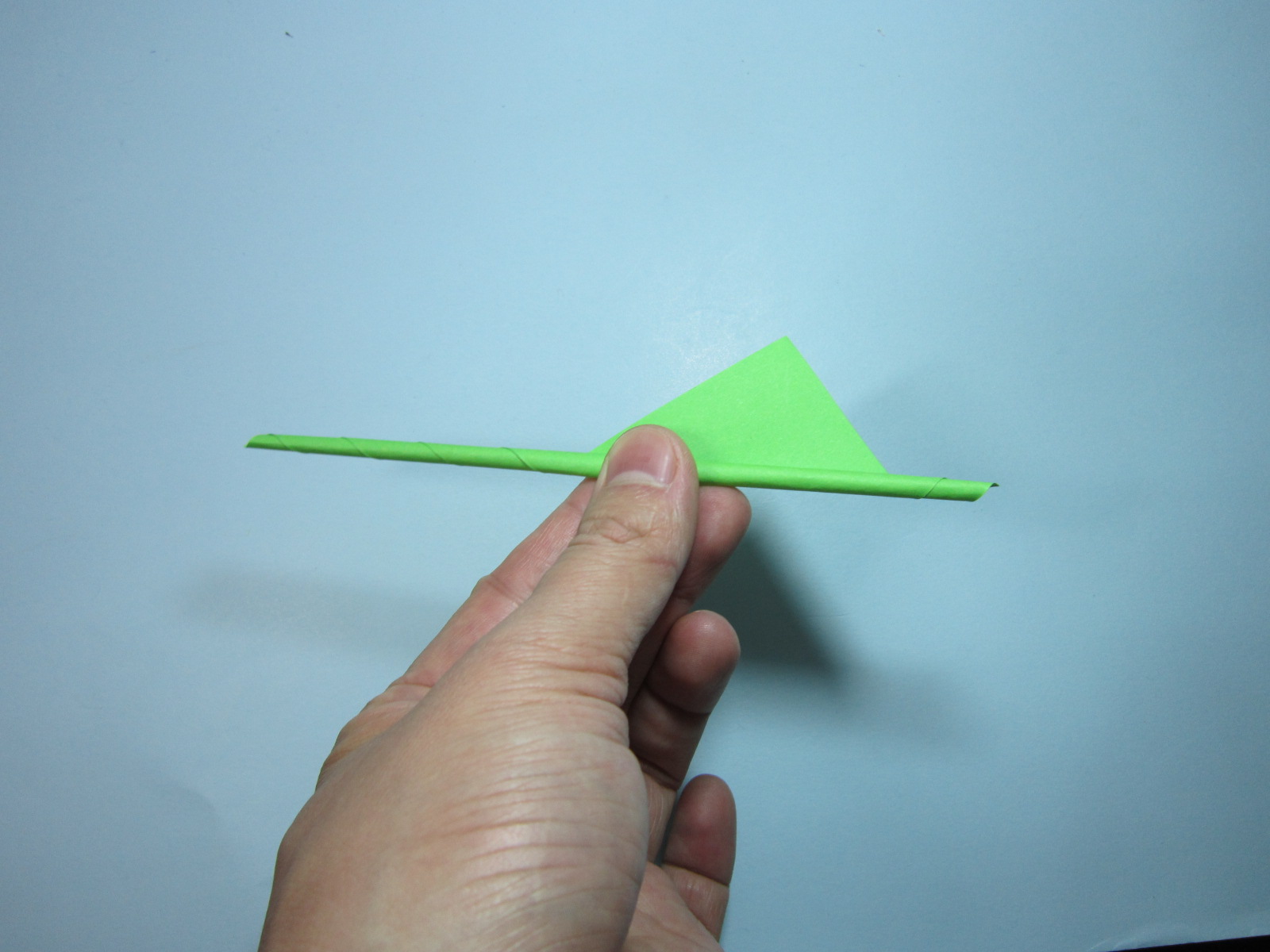 纸玫瑰花的折法(手工玫瑰花的折法步骤图解)