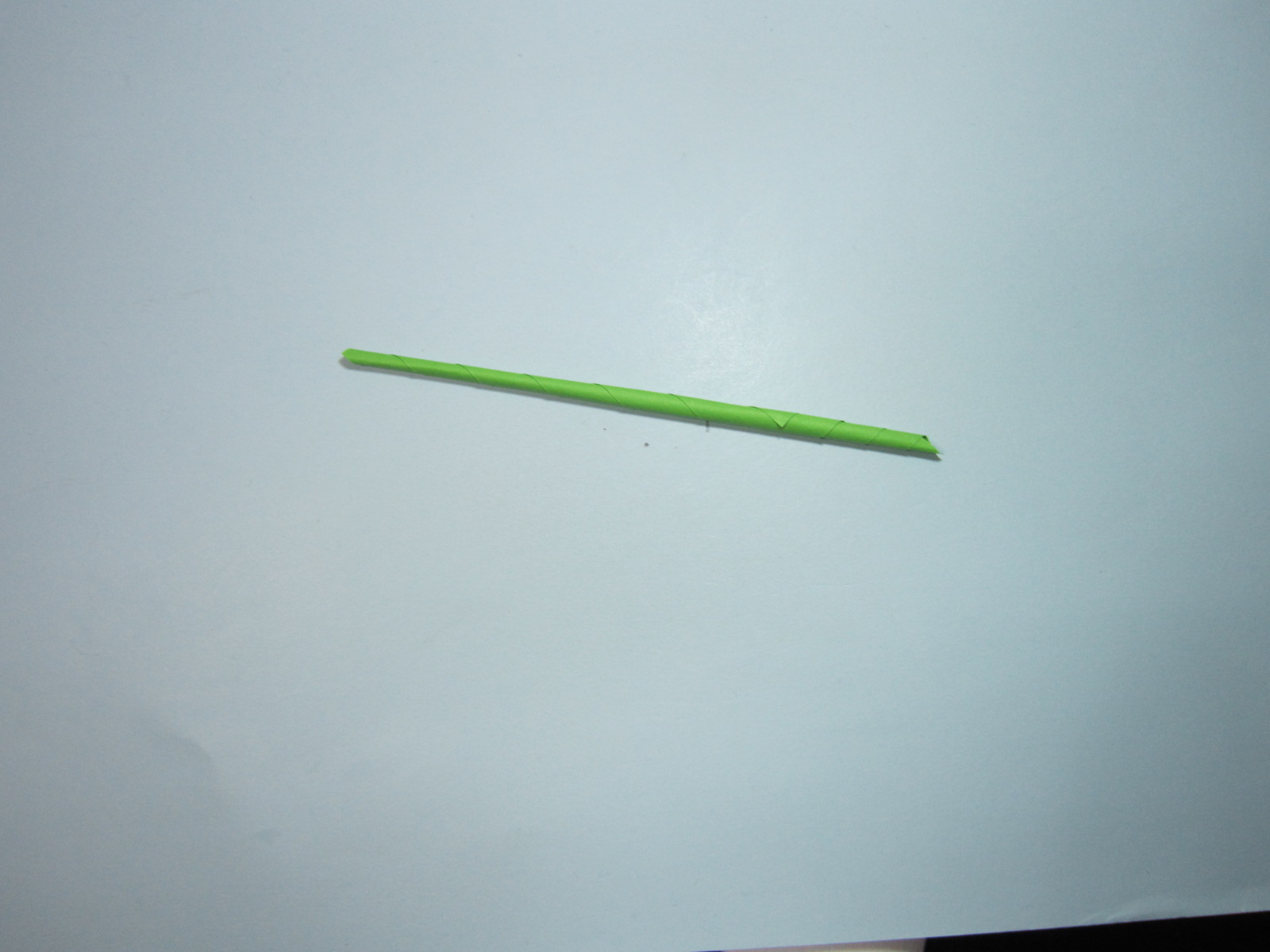 纸玫瑰花的折法(手工玫瑰花的折法步骤图解)