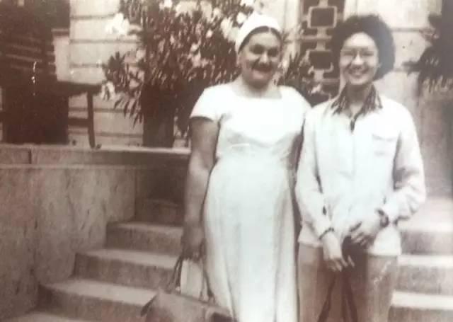 音乐史上钢琴诗人是谁（钢琴诗人顾圣婴）(10)