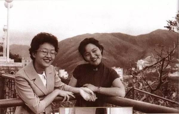 音乐史上钢琴诗人是谁（钢琴诗人顾圣婴）(16)