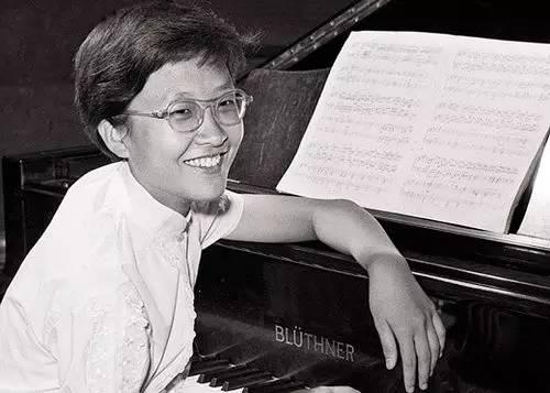 音乐史上钢琴诗人是谁（钢琴诗人顾圣婴）(7)