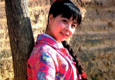 ​王二妮离了几次婚(王二妮：和初恋结婚，34岁才当妈妈，婆婆对我如亲生女儿)