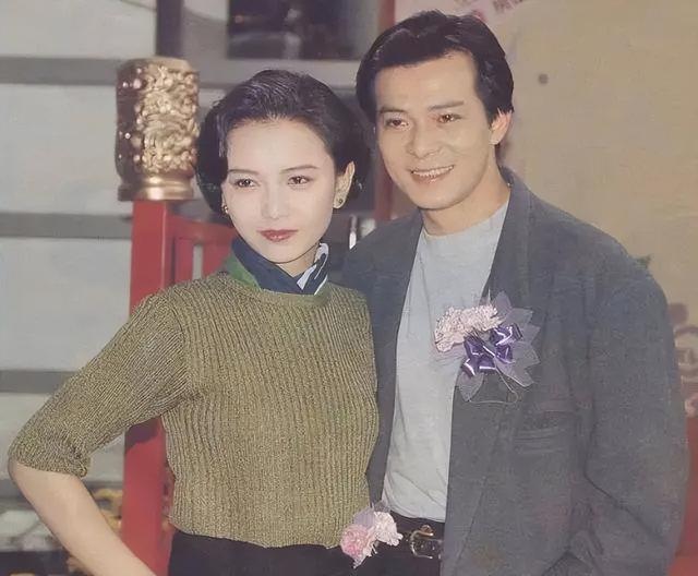 国字脸女明星发型短发（能驾驭短发造型的女星）(14)