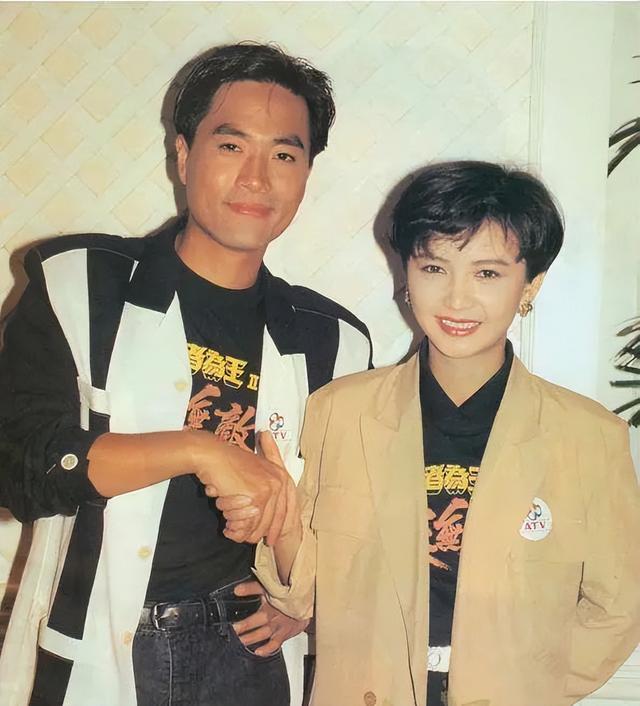 国字脸女明星发型短发（能驾驭短发造型的女星）(13)