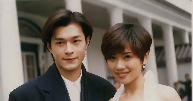 国字脸女明星发型短发（能驾驭短发造型的女星）(6)