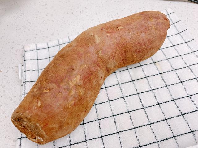 如何用烤箱做外焦里嫩的烤红薯（很火的3种烤箱版烤红薯）(17)