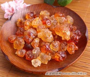 桃胶的功效与作用和食用方法(桃胶的功效与吃法)(1)