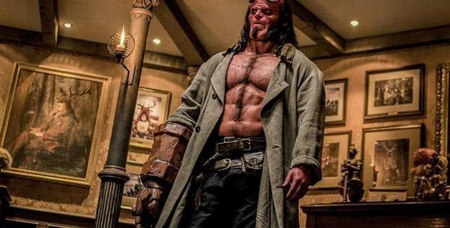 超级英雄电影的背后故事!口碑爆棚的《地狱男爵》惨被导演毁了