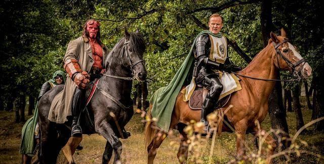 超级英雄电影的背后故事!口碑爆棚的《地狱男爵》惨被导演毁了