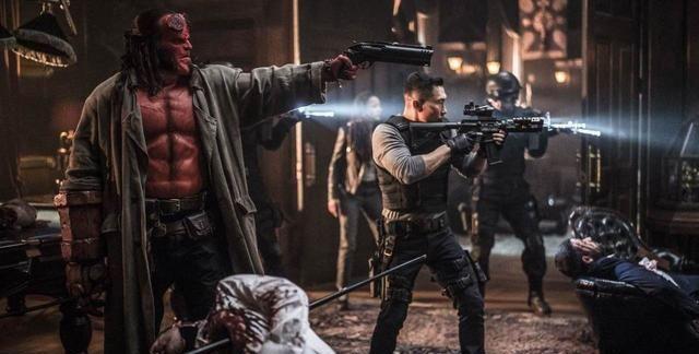 超级英雄电影的背后故事!口碑爆棚的《地狱男爵》惨被导演毁了