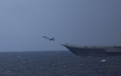 ​中国海军史上最强航母编队东出菲律宾海，会给美国带来多大震撼？