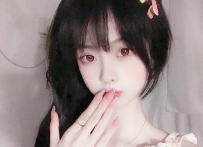 ​杨颖带小海绵游泳