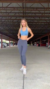 ​Nikki Murciano，97后美国辣妹，1米76模特儿