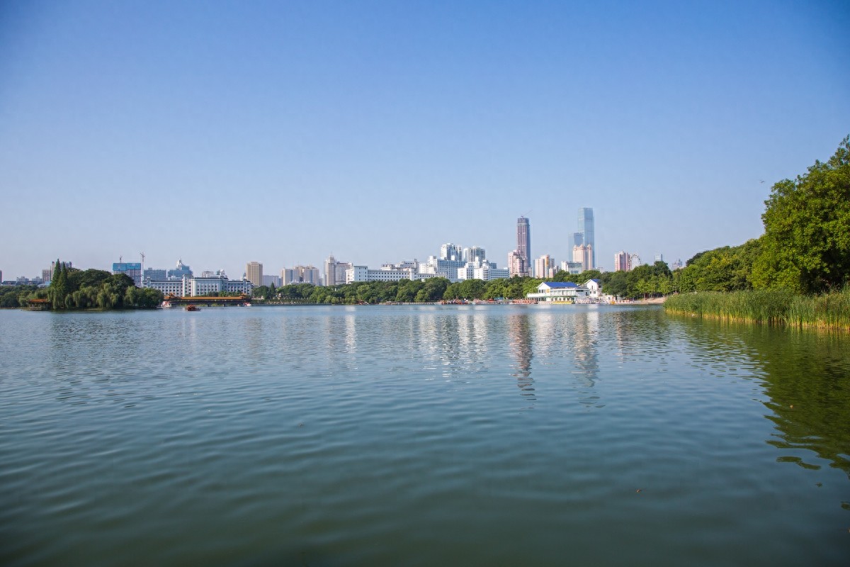 长沙烈士公园，环境好还免费，恋爱圣地：）全国十大城市公园之一