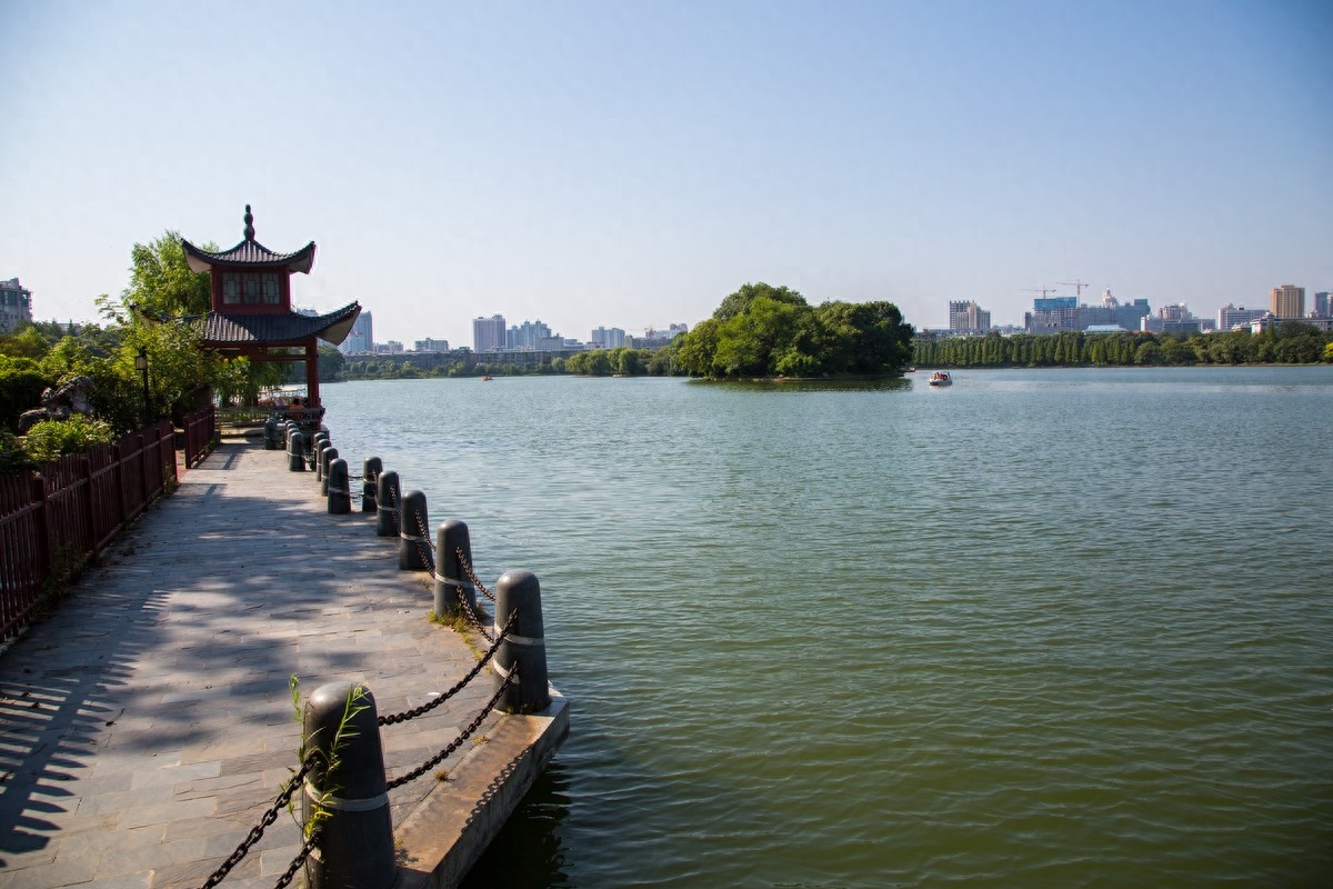 长沙烈士公园，环境好还免费，恋爱圣地：）全国十大城市公园之一