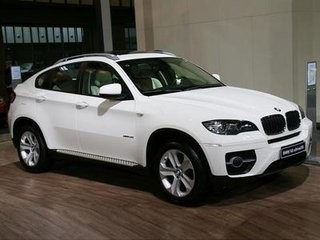 极限挑战片酬整体高于跑男 看他们开什么车就知道了