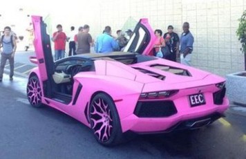 极限挑战片酬整体高于跑男 看他们开什么车就知道了