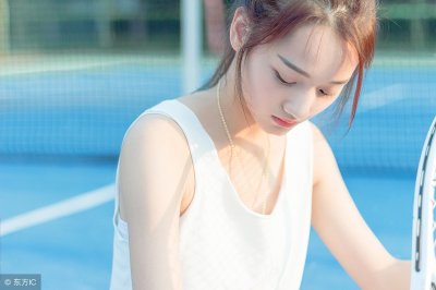 ​小说：小伙到姐姐闺蜜的会所上班，不料姐姐闺蜜对他有非分之想